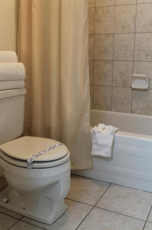 Auberge Le Caribou Riviere-au-Renard Δωμάτιο φωτογραφία