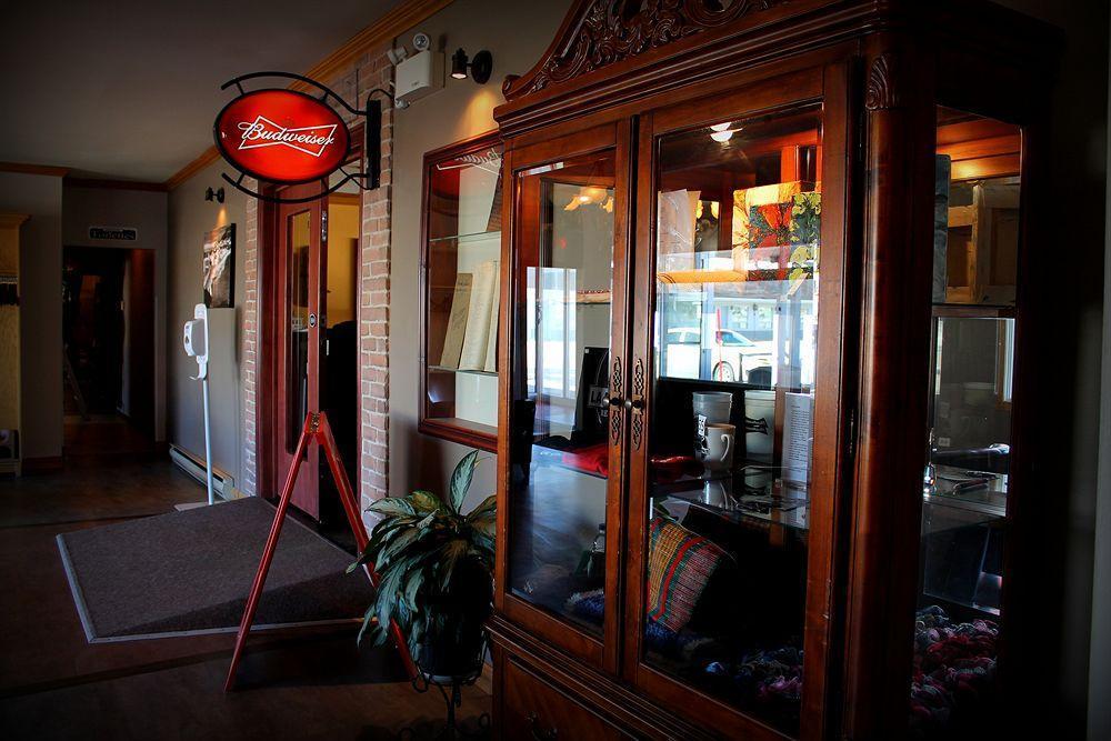 Auberge Le Caribou Riviere-au-Renard Εξωτερικό φωτογραφία